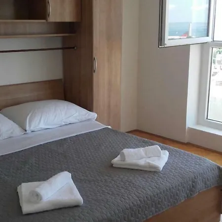 Sweet With Beautifull View * Split